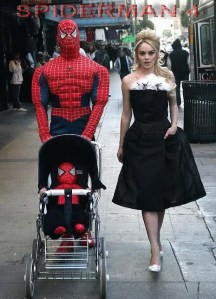 Spiderman dan Keluarga sedang jalan-jalan di Kota